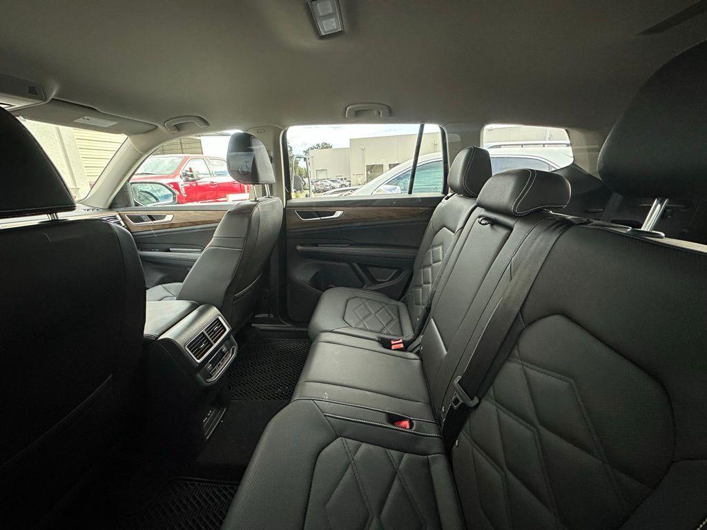 used 2025 Volkswagen Atlas car, priced at $33,798