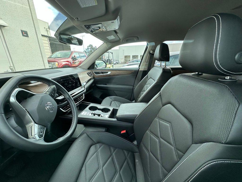 used 2025 Volkswagen Atlas car, priced at $33,798