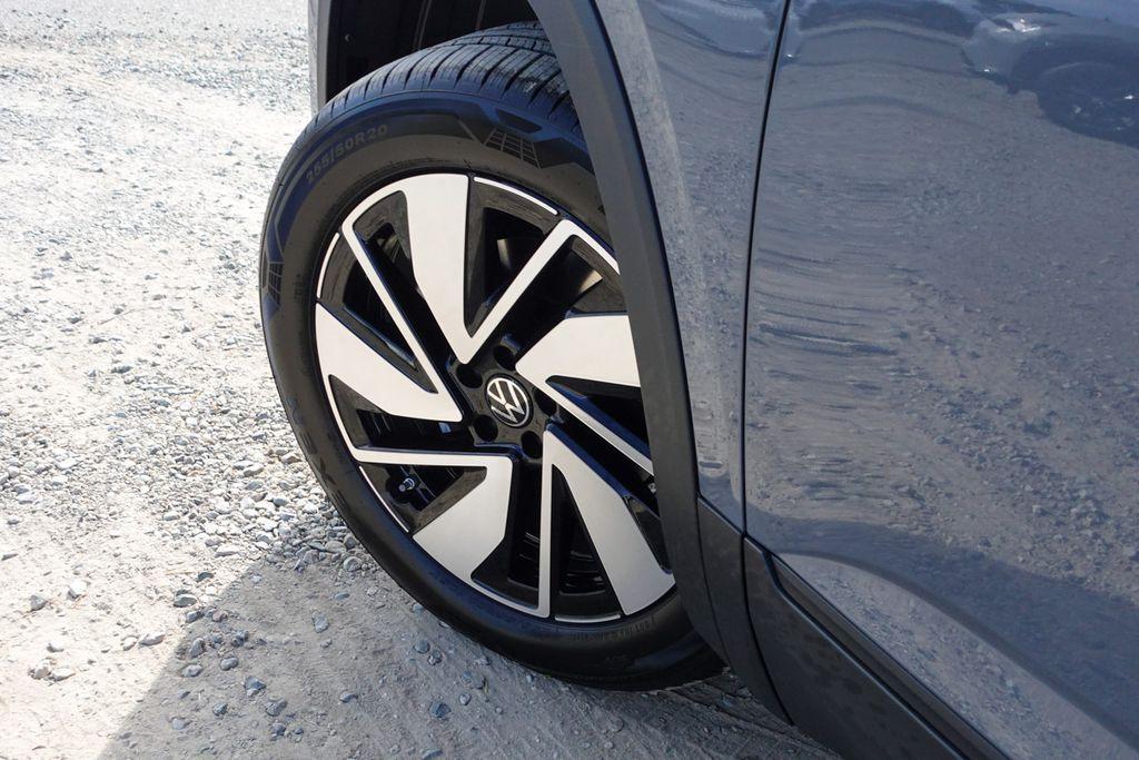 new 2026 Volkswagen Atlas car, priced at $41,154