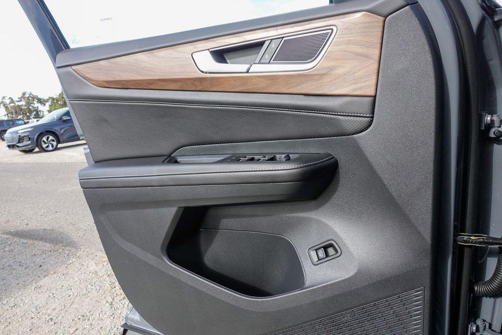 new 2026 Volkswagen Atlas car, priced at $41,154