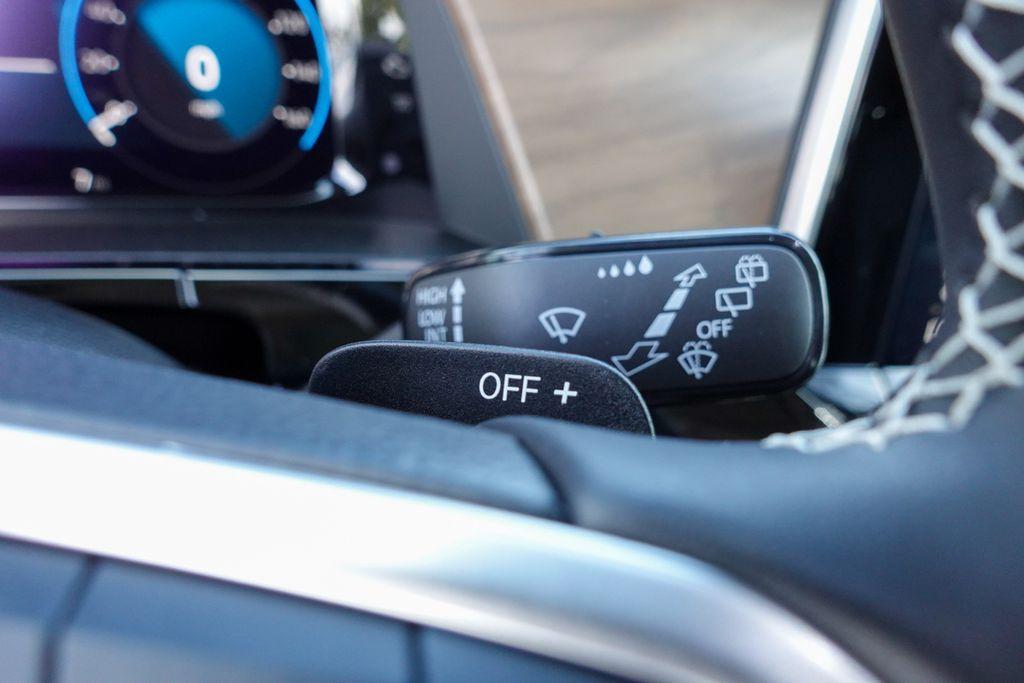 new 2026 Volkswagen Atlas car, priced at $41,154