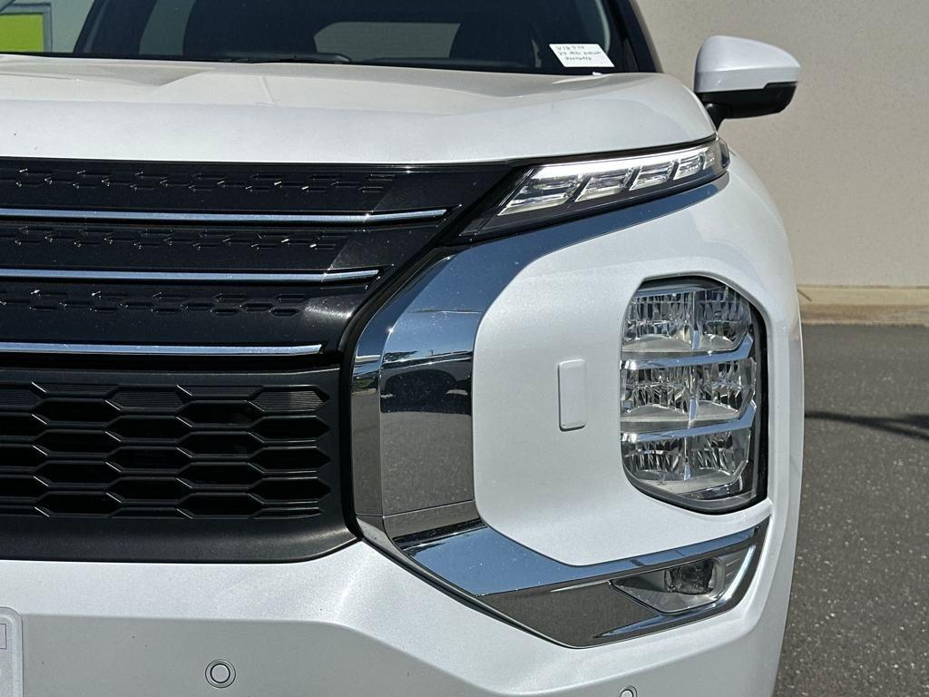 used 2023 Mitsubishi Outlander PHEV car, priced at $27,152