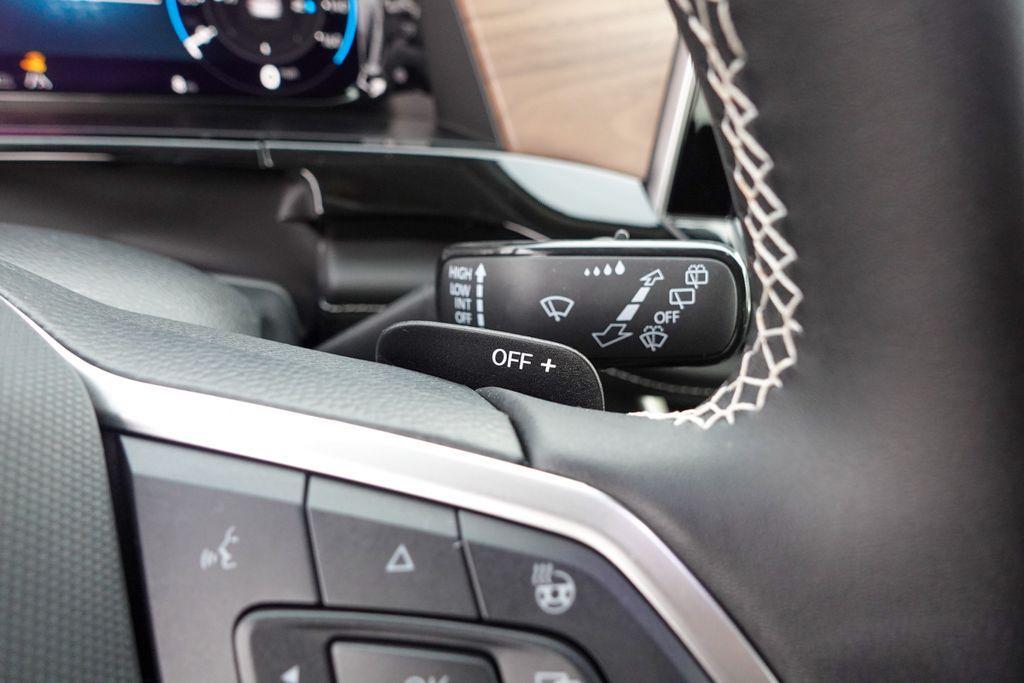 new 2026 Volkswagen Atlas car, priced at $42,524