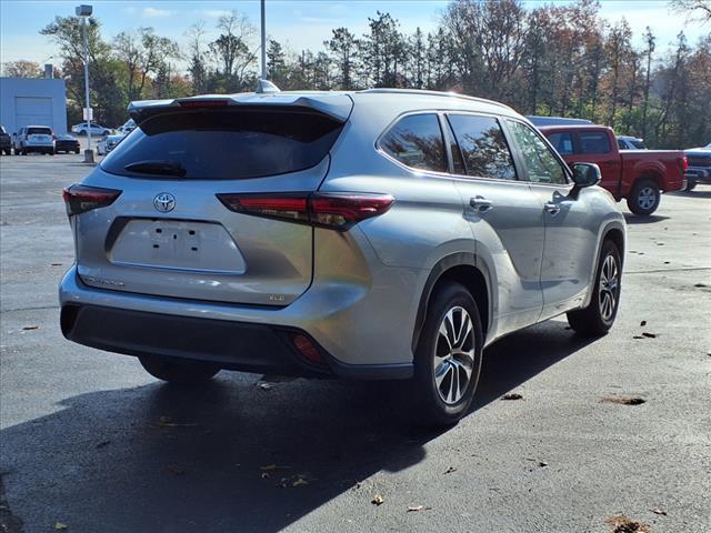 used 2024 Toyota Highlander car, priced at $40,189