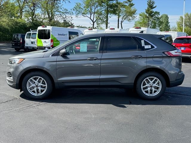 new 2024 Ford Edge car, priced at $38,372