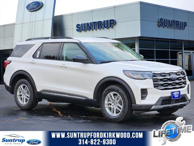 new 2025 Ford Explorer car, priced at $40,703