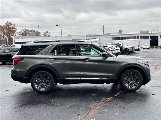 new 2025 Ford Explorer car, priced at $47,616