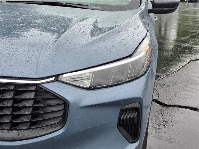 new 2025 Ford Escape car, priced at $33,385