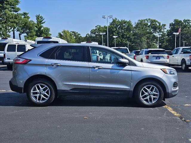 used 2022 Ford Edge car