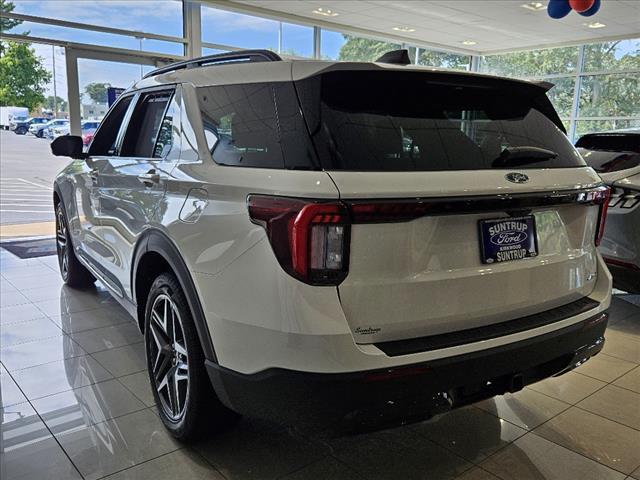 new 2025 Ford Explorer car, priced at $50,313