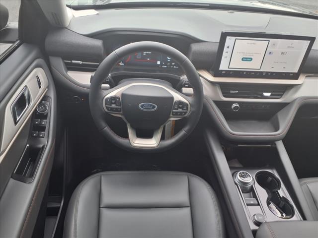 new 2025 Ford Explorer car, priced at $44,338