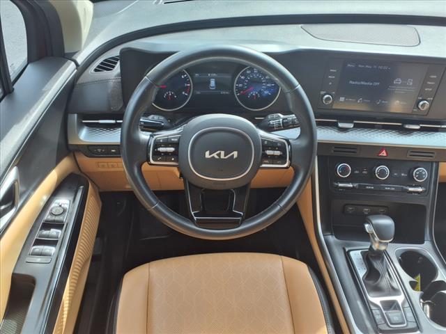 used 2024 Kia Carnival car, priced at $31,490