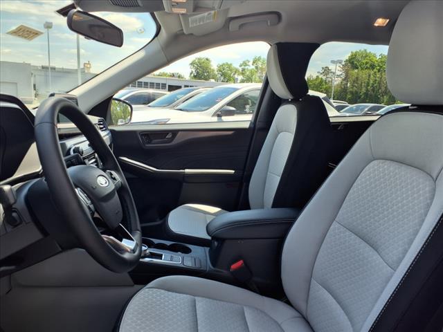 new 2025 Ford Escape car, priced at $30,803