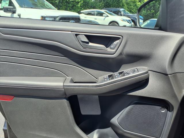 new 2025 Ford Escape car, priced at $30,803