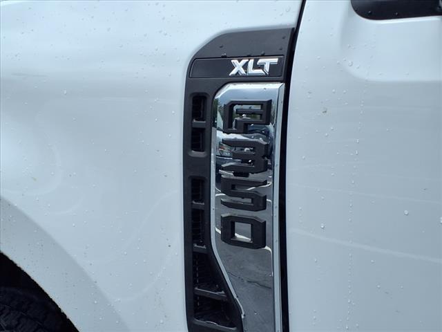 new 2025 Ford F-350 car, priced at $65,877