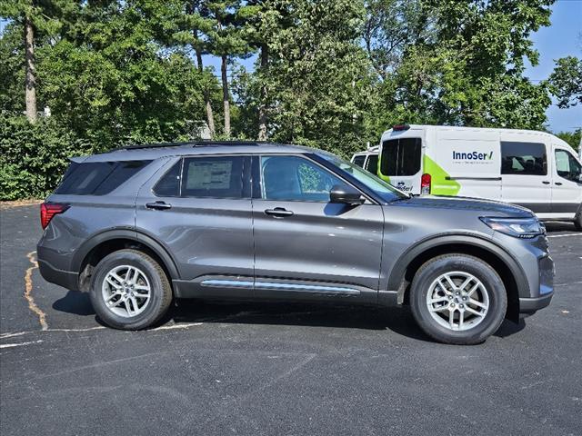 new 2025 Ford Explorer car, priced at $39,999