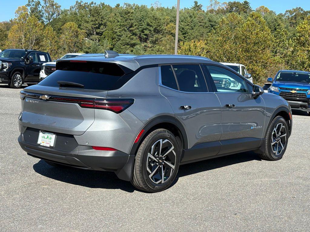 new 2026 Chevrolet Equinox EV car, priced at $38,794