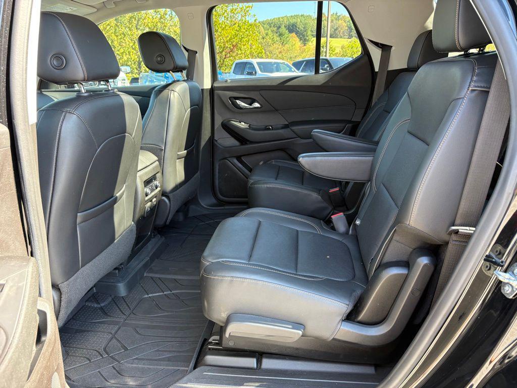 used 2019 Chevrolet Traverse car, priced at $26,159