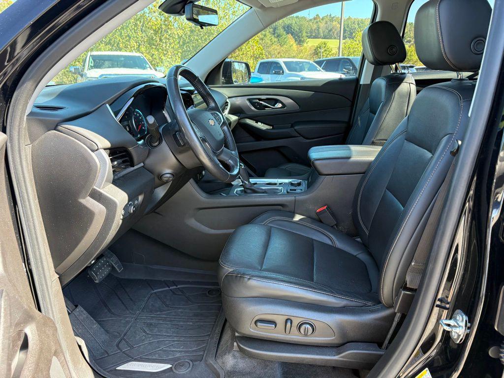 used 2019 Chevrolet Traverse car, priced at $26,159
