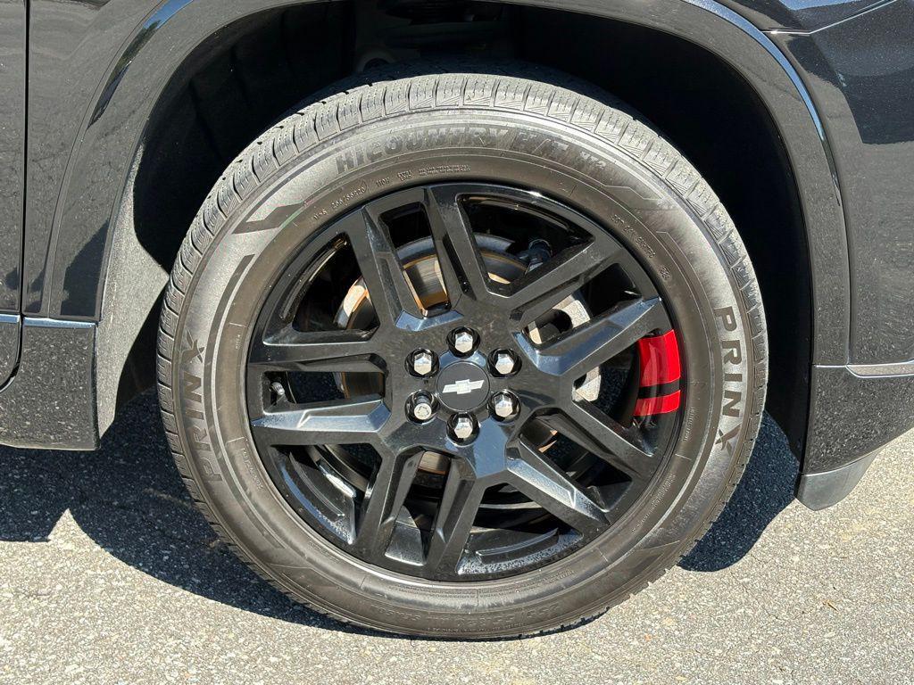 used 2019 Chevrolet Traverse car, priced at $26,159