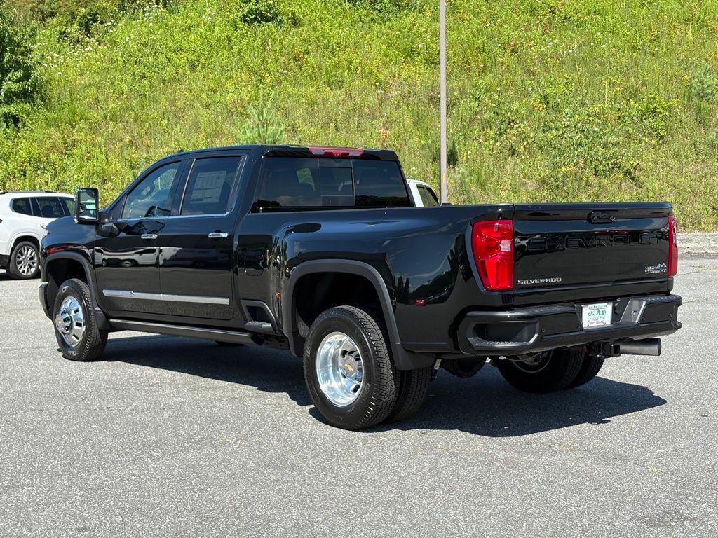 new 2025 Chevrolet Silverado 3500 car, priced at $92,165