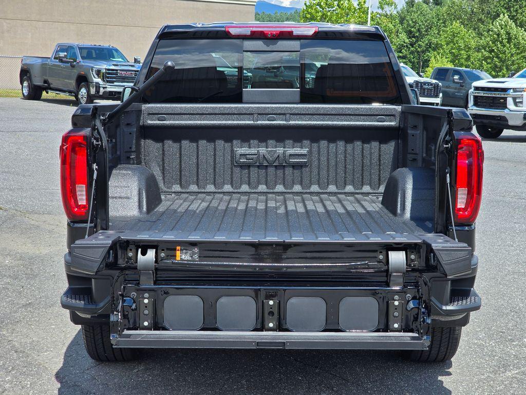 new 2025 GMC Sierra 1500 car, priced at $65,975