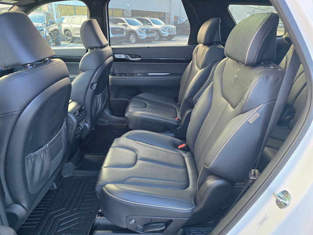 used 2023 Hyundai Palisade car, priced at $34,987