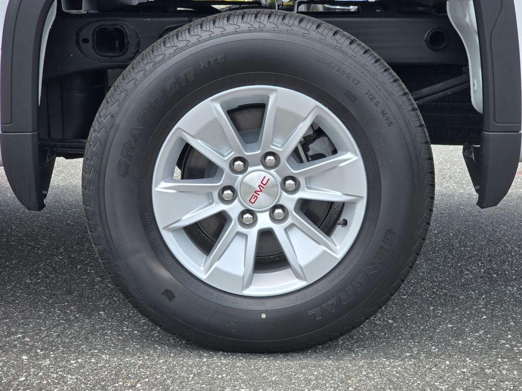 used 2024 GMC Sierra 1500 car, priced at $35,873