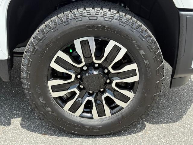 new 2025 GMC Sierra 2500 car, priced at $91,610