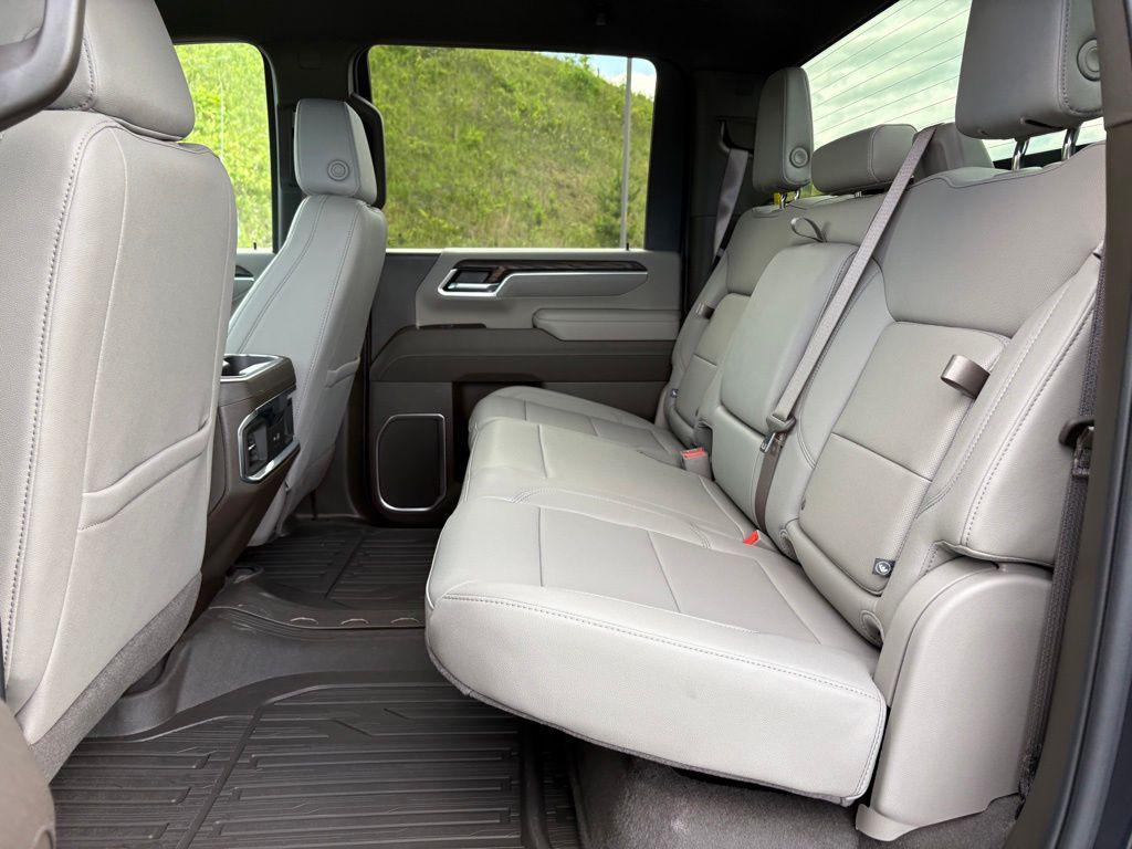 new 2025 GMC Sierra 2500 car, priced at $73,207