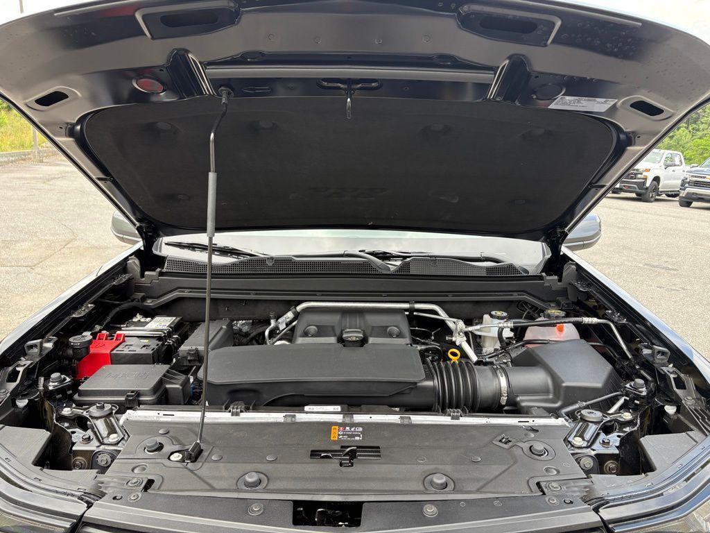 new 2025 Chevrolet Colorado car, priced at $40,990