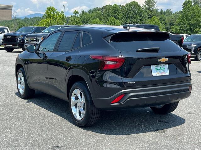 new 2025 Chevrolet Trax car, priced at $23,225