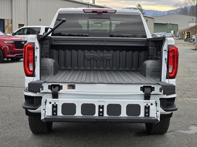 new 2025 GMC Sierra 1500 car, priced at $67,655