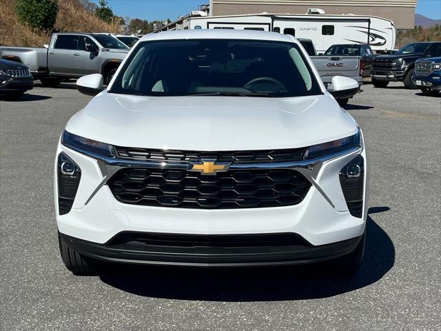 new 2025 Chevrolet Trax car, priced at $23,200