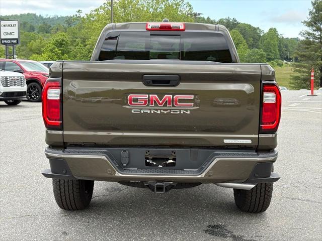 new 2025 GMC Canyon car, priced at $38,592