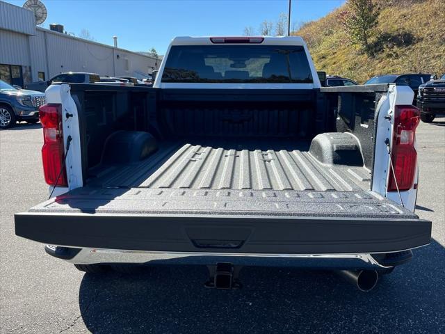 new 2025 Chevrolet Silverado 3500 car, priced at $72,310