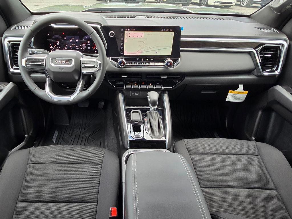 new 2025 GMC Canyon car, priced at $38,977