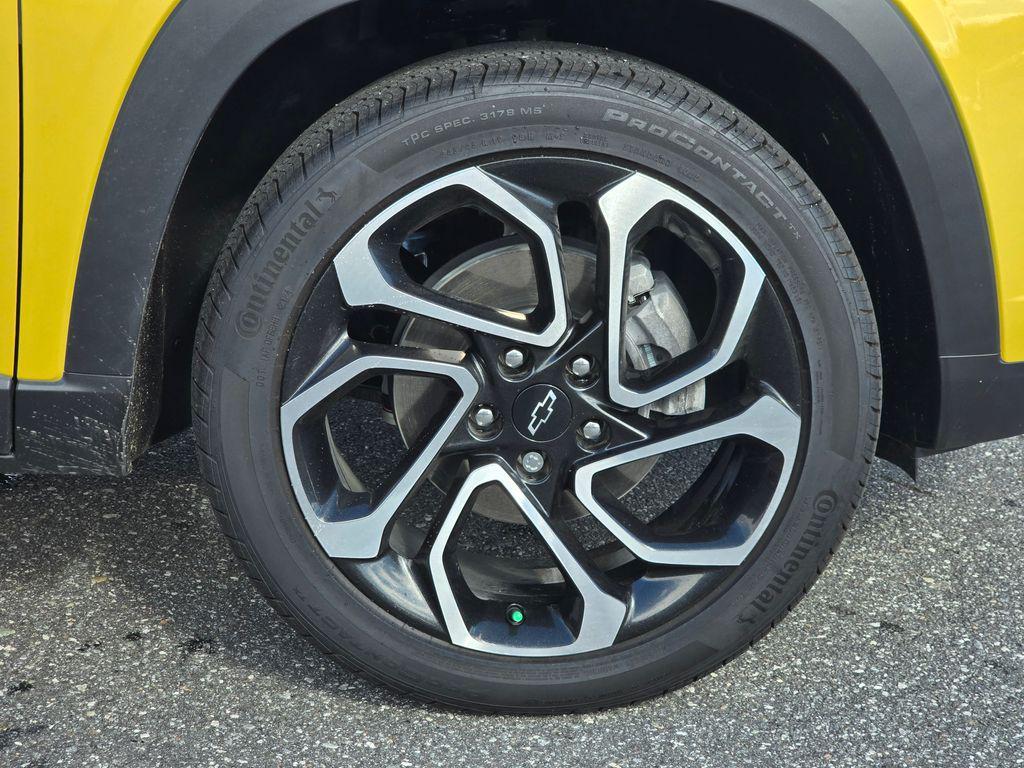 used 2025 Chevrolet Trax car, priced at $24,987