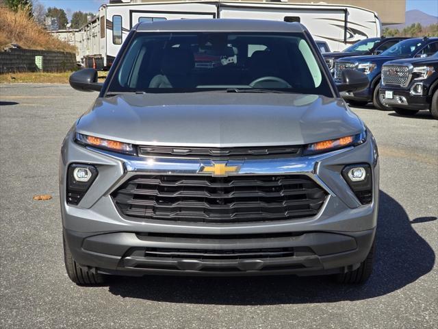 new 2025 Chevrolet TrailBlazer car, priced at $25,375