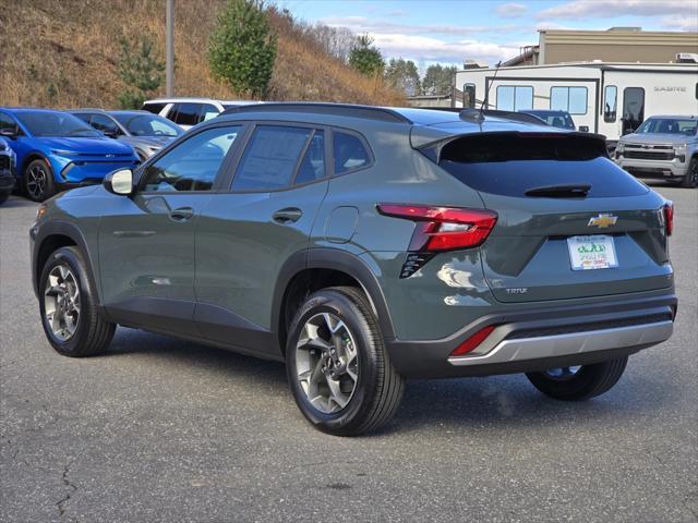 new 2025 Chevrolet Trax car, priced at $25,025