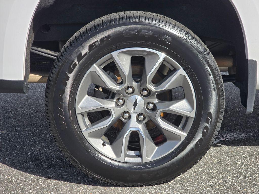 used 2021 Chevrolet Silverado 1500 car, priced at $33,987