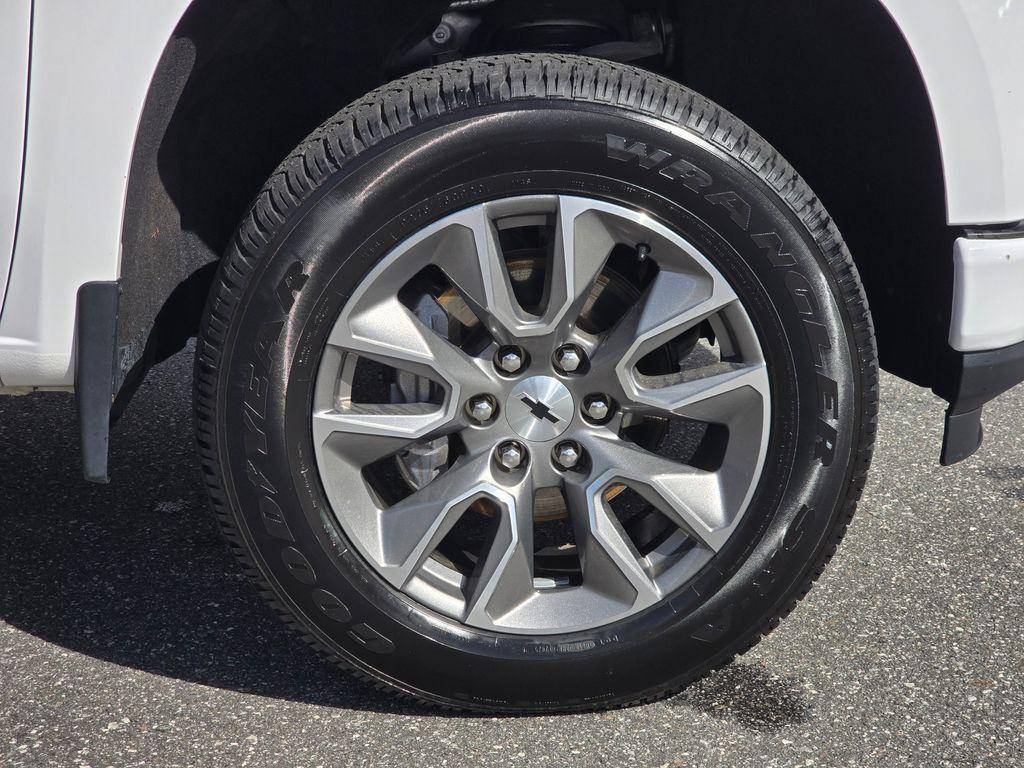 used 2021 Chevrolet Silverado 1500 car, priced at $33,987