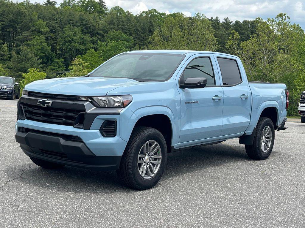 new 2025 Chevrolet Colorado car, priced at $33,997