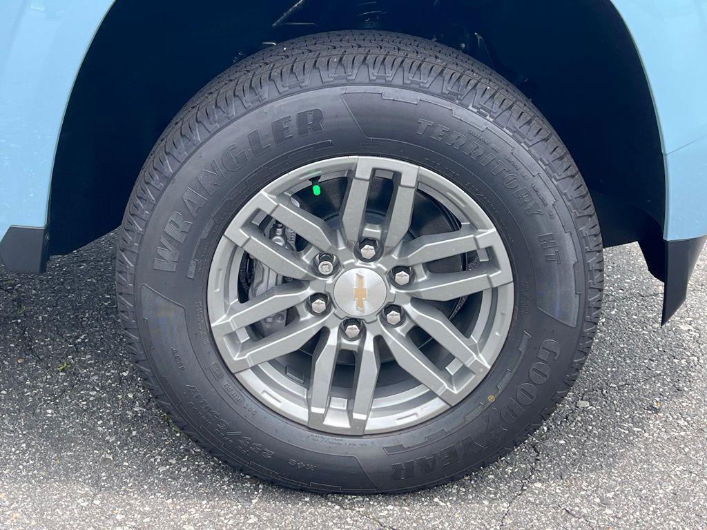 new 2025 Chevrolet Colorado car, priced at $33,997