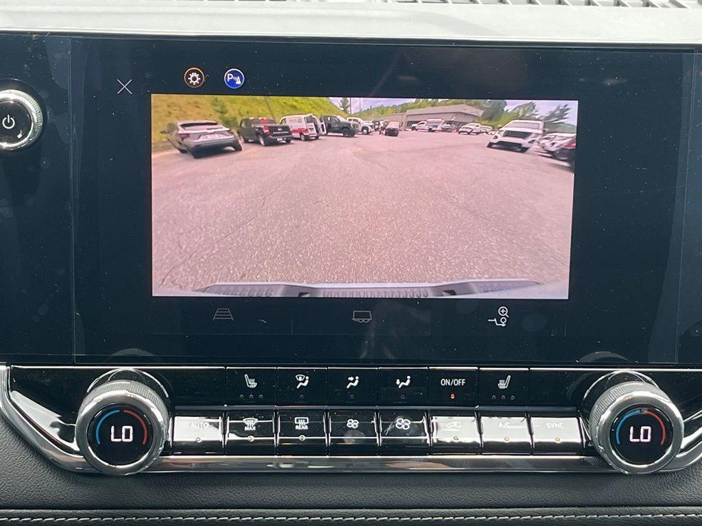 new 2025 Chevrolet Colorado car, priced at $33,997