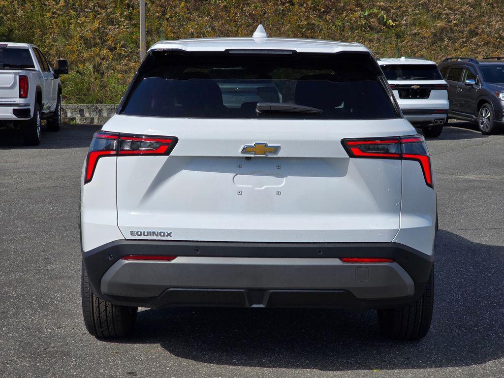 new 2026 Chevrolet Equinox car, priced at $29,098