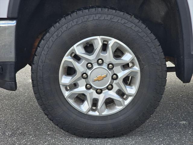 used 2021 Chevrolet Silverado 2500 car, priced at $44,991
