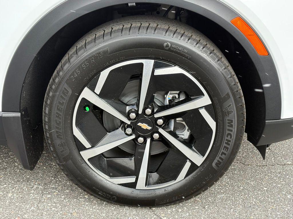 new 2026 Chevrolet Equinox EV car, priced at $35,822