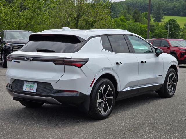 new 2025 Chevrolet Equinox EV car, priced at $33,460
