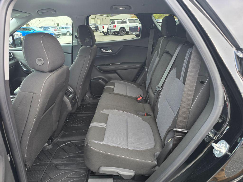 new 2025 Chevrolet Blazer car, priced at $36,362